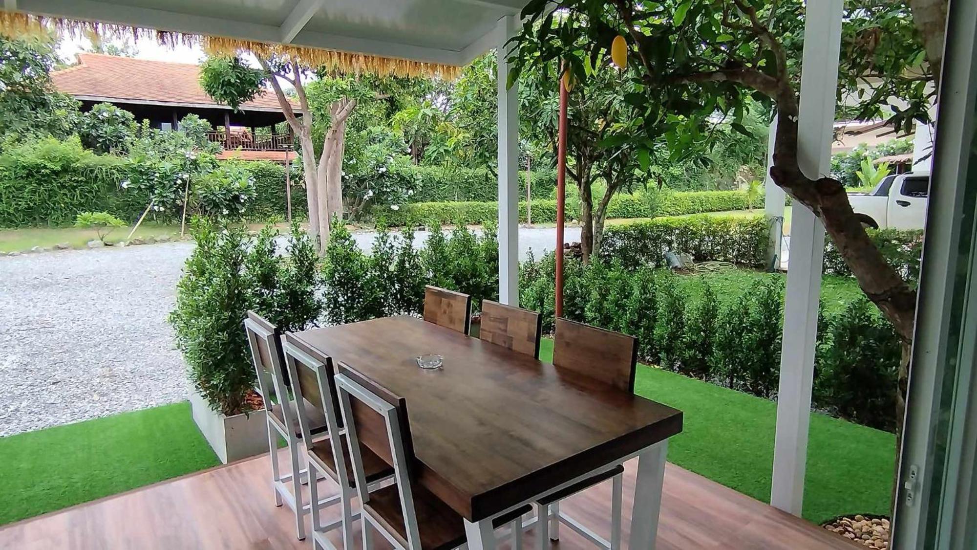La Villa De Madame Su Chiang Mai Esterno foto