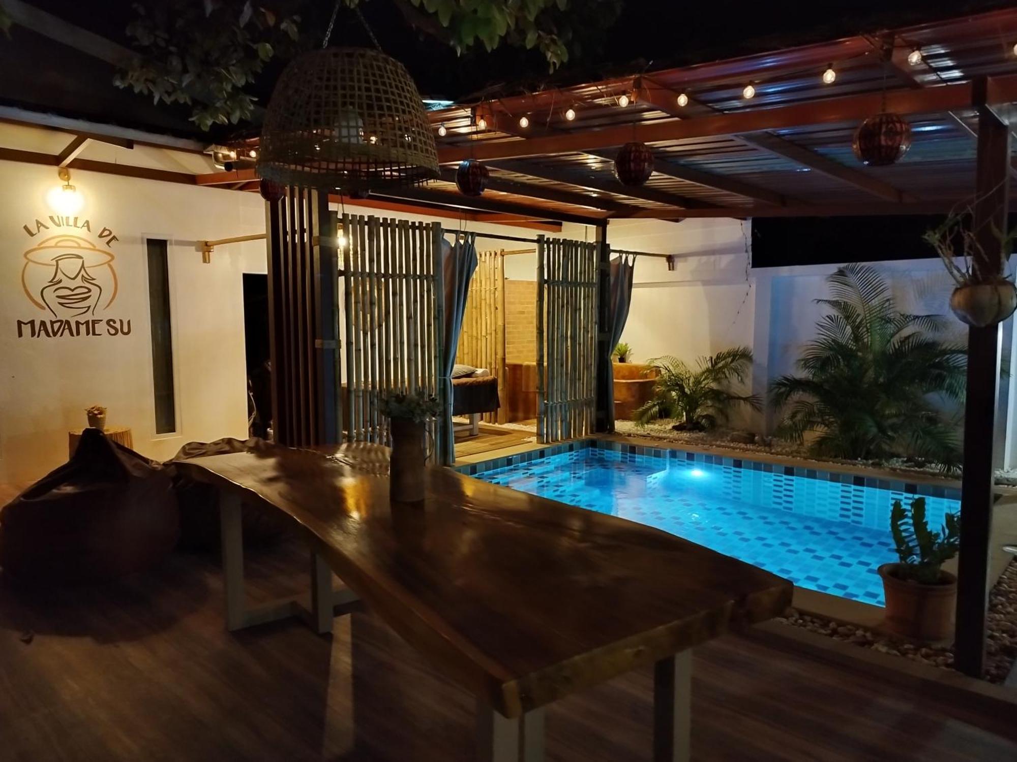 La Villa De Madame Su Chiang Mai Esterno foto