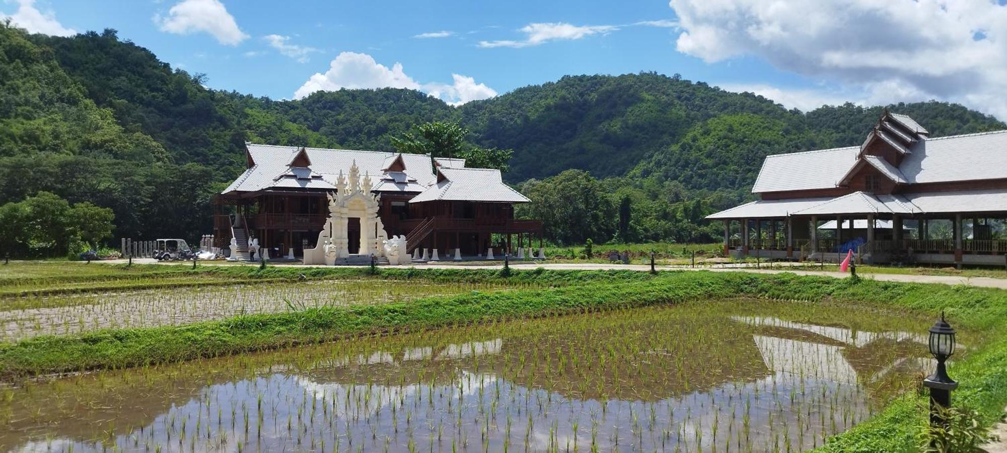 La Villa De Madame Su Chiang Mai Esterno foto